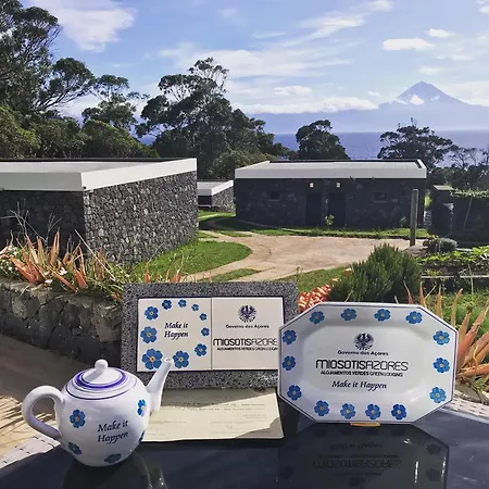 Make It Happen Farm Alojamento de Turismo Rural Urzelina