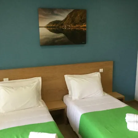 Make It Happen Farm Farmház